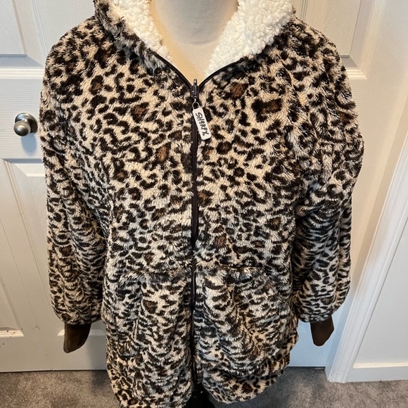 Sherpy reversable size L jacket - Picture 14 of 15